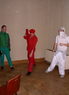 Rouge et Blanc, c'est le signaaaaleû! Pas d'répiiit, pour les cariiies...