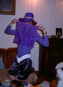 Le Bioman Mauve en pleine danse du voile.